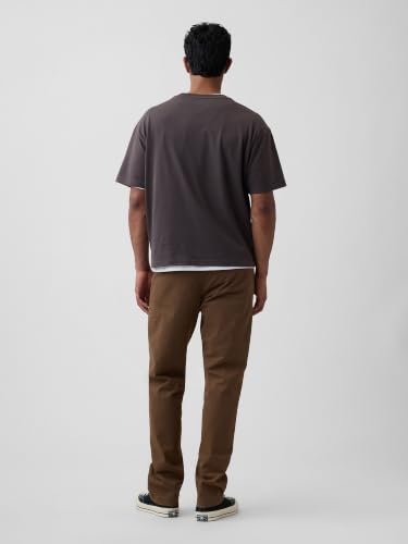 Image of Gap Men's Essential Straight Fit Khaki Chino Pants