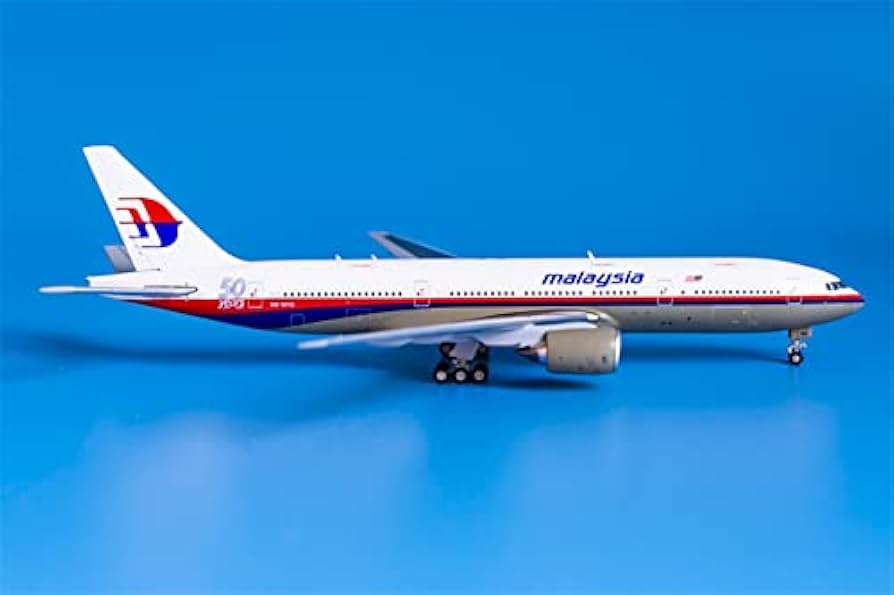 Amazon.com: JC Wings Malaysia Airlines B777-200ER 9M-MRB 1