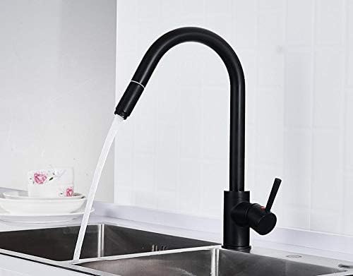 Robinet de cuisine rotatif pour nettoyer les grands plats sans éclabousser