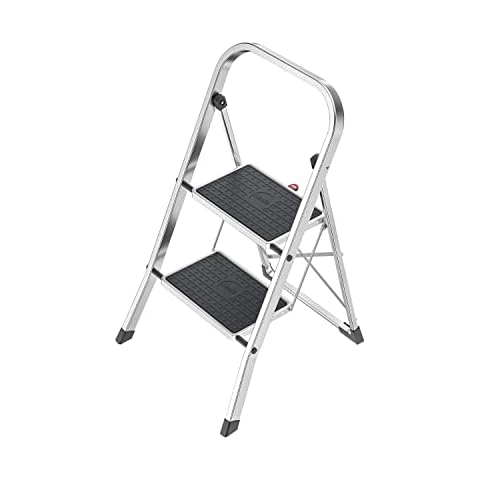 Hailo Alu-Klapptritt StandardLine, 2 große Stahl-Stufen bis 150 kg, kleine Alu Leiter mit Anti-Rutsch-Matten, Trittleiter mit Klappsicherung, Silber, Aktuelles Modell K60 Cover