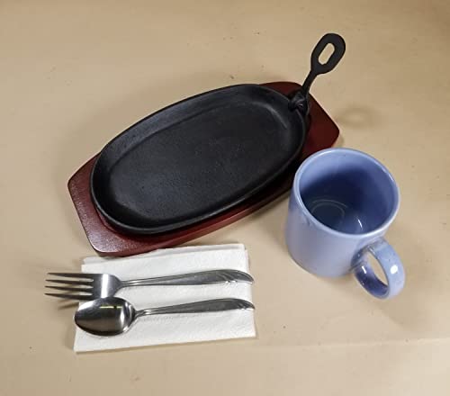 Cast Iron Steak Or Fajita Plate 8 X 4 1/2 Inside Dimension W/Wooden Holder And Handle #TOP4