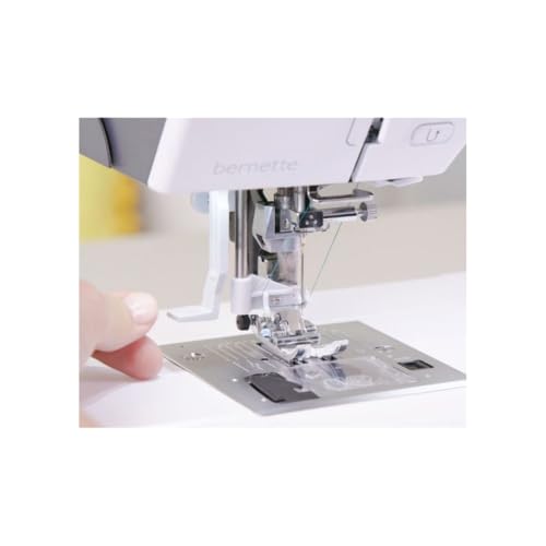 Bernette B79 Näh- und Stickmaschine mit Touchscreen und Sticksoftware