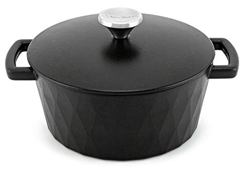 HearthStone Cookware - Cocotte Diamond de Hierro Fundido Esmaltado, Negro Satinado, 24 cm, 3.3 l. Para Todas las Superficies, incluyendo Inducción y Horno.