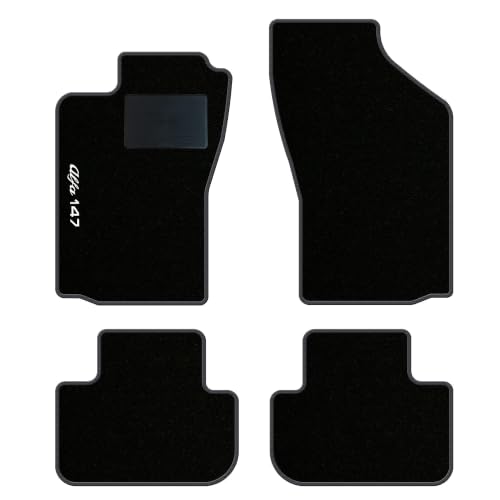 MATERIALI: Tappetini compatibili realizzati con Moquette di ottima qualità (Simil-Velluto Agugliato) Spessore 6mm oppure (Velluto Premium) Spessore 8mm . Resistente nel tempo, ignifuga, facile da lavare (lavabile anche con detersivo commerciale), inodore (non emana alcun tipo di profumo), impermeabile (nei periodi invernali il fondo in gomma impedisce all’acqua di penetrare ed arrivare al pianale interno dell’auto), morbida al tatto ma resistente agli strappi, non teme lo sfregamento di anfibi, scarponi da lavoro o tacchi a spillo