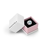 Dieses leuchtende Charm symbolisiert die Ewigkeit und ist ein strahlendes Update für deinen Alltagsschmuck