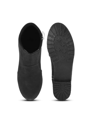 Image of JM LOOKS Fashionable Women's Platform Heel Boots with Side Chain | Trendy and Comfortable