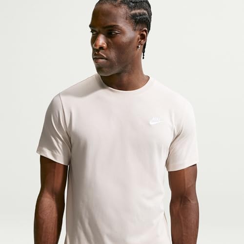 Image of Nike Men's Sportswear Club T-Shirt