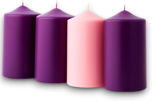KORAT Set 4 Candele dell’Avvento 5x12,5 cm – 3 Viola e 1 Rosa – Candele Decorative Natalizie in Cera, Ideali per Corona dell’Avvento, Tavolo o Decorazioni di Natale