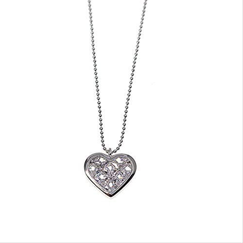 Bijoux Exquis : Pendentif cœur en Cristal Apavé, finesse d'une chaîne de clavicule 14k
