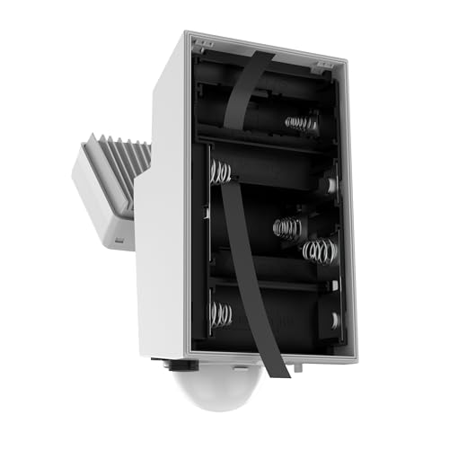 White IQ PIR Solar Powered Security Light, Outdoor Security Wall Light, Exterior Solar Powered PIR Motion Sensor - Image 3