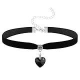 Yolev Vintage Black Choker Necklace,Love Heart Velvet Chokers,Adjustable Classic Gothic Chokers for Valentines Day Halloween Cosplay Party Jewelry