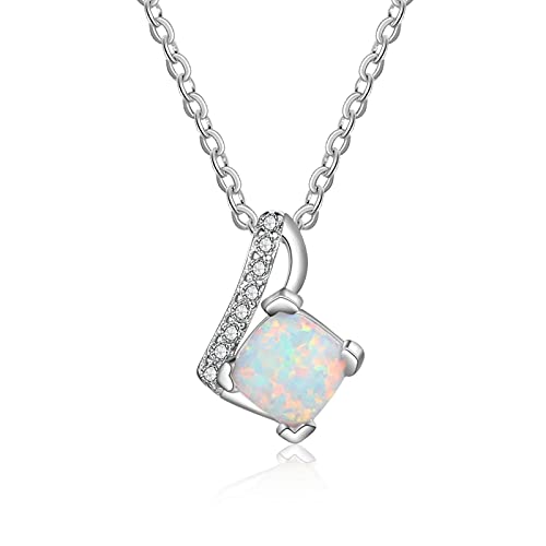 Collier opale de feu blanche en cadeau d'anniversaire mémorable pour elle