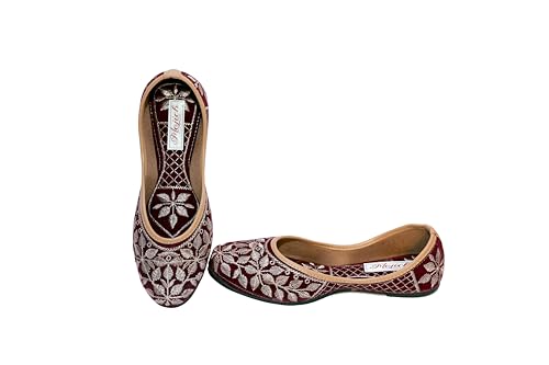 Zari Work Rajasthani Juttis for Women – Unique Stylish Designer Flat Mojaris | Ethnic Handcrafted Slip-On Leather Shoes for Party, Casual & Daily Wear3