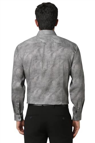 Image of Van Heusen Men's Solid Slim Fit Shirt