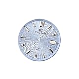 Cristal de zafiro y detalle de la corona azul: Diseñada para proteger la configuración personalizada de su esfera, la caja está equipada con un cristal de zafiro sintético de primera calidad resistente a los arañazos que proporciona una claridad óptica duradera, y cuenta con una corona de cuerda a presión finamente mecanizada adornada con un sutil inserto azul estilo cabujón, que añade un toque cohesivo de elegancia vintage que combina con la manecilla azul de los segundos.