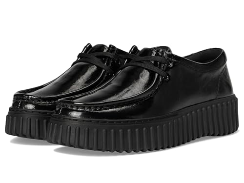 Image of Clarks Torhill Bee Nubuck Schuhe in