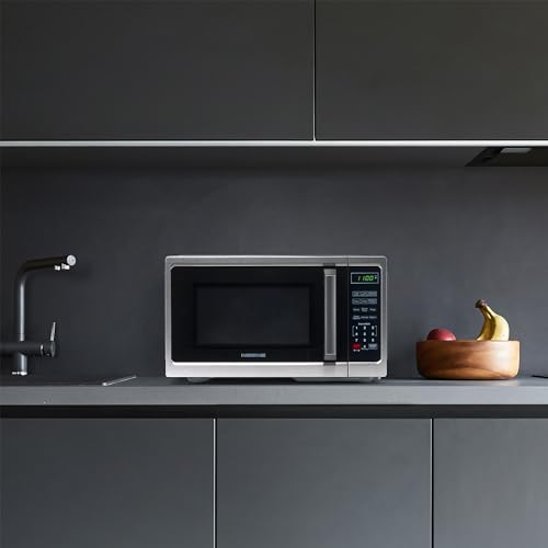 Farberware 0.9 Cu. Ft. Countertop Microwave Oven – 900 Watts Power, Auto Cook Settings, Defrost, Easy Clean and Child Safety Lock - Stainless by Farberware - Image 7