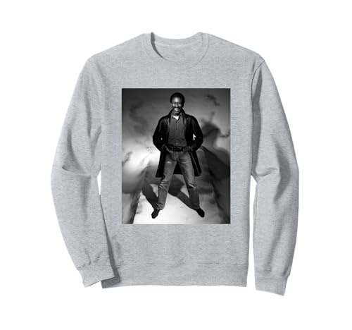 �W���j�A�M�X�R���}�}�̓N���X�E�_�t�B�[�̎B�e�Ɋ���Ă��܂��� �g���[�i�[