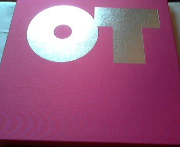 OT - Konrad Ellerhorst Design by Oliver Treutlein. 2 Bände im Schuber. Mit der Kollektion der...