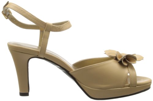 Image of Rose Petals Women's Pretty Platform Pump