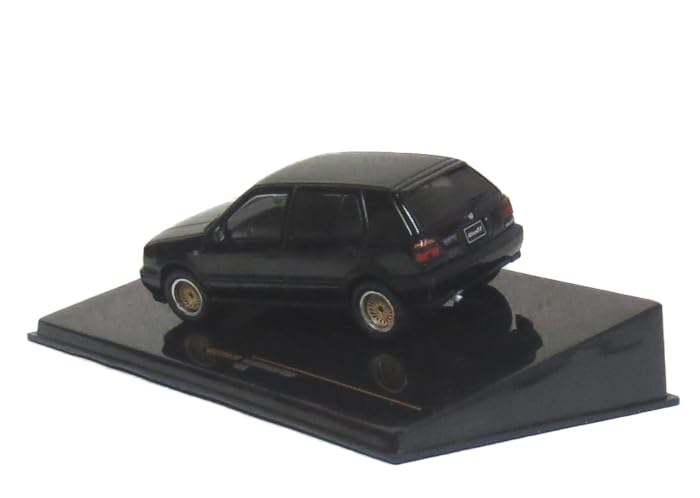Amazon.co.jp: Ixo 1/43 Volkswagen Golf Mk3 1993 Black Finished