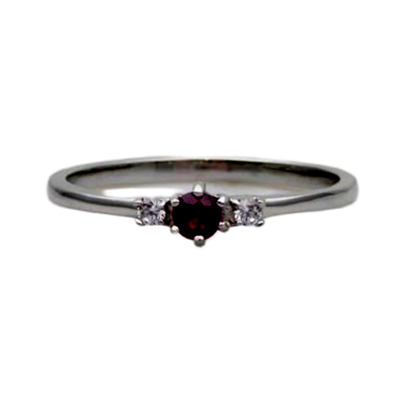 Bague imposante en argent 925 et rubis naturel rouge d'exception