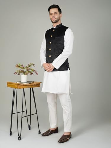 Image of WINTAGE Men's Velvet Maroon Waistcoat