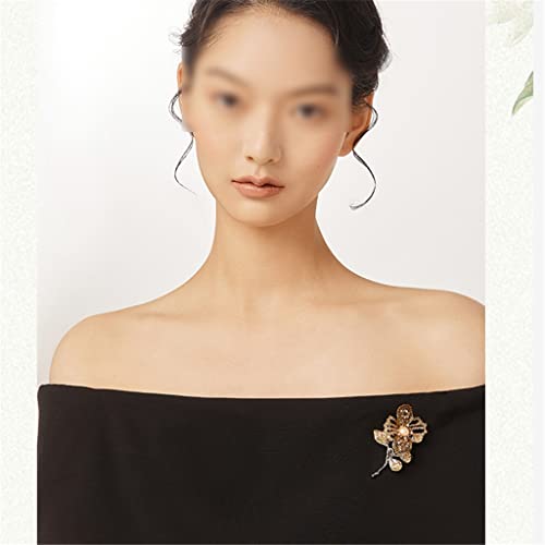 Broche de perles faite main fleur bicolore pour manteau chic