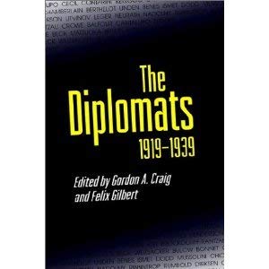 Paperback The Diplomats: 1919-1939, Vol. 1 Book