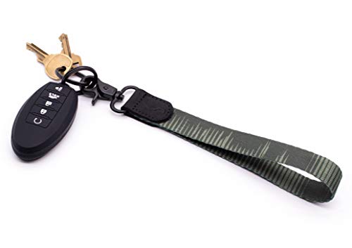 Image of POCKT Keychain Wristlet for Women and Men, Cute Wrist Lanyard for Keys, Short Key Chain Strap for Car Keys, Wallet, ID Badge & Phone | Cardio