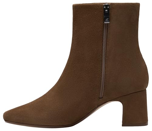 Clarks Fernie Zip Womens Walnut Suede, 8