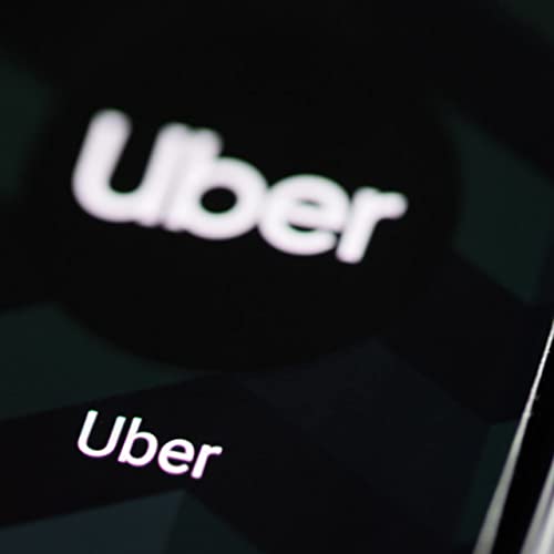 Uber to issue refunds after surging prices in train gridlock; And find out the best city for a Zombie apocalypse Podcast Por 