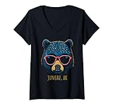 Photo Gallery donna juneau alaska usa bear indossa occhiali da sole design maglietta con collo a v Photo Gallery donna juneau alaska usa bear indossa occhiali da sole design maglietta con collo a v
