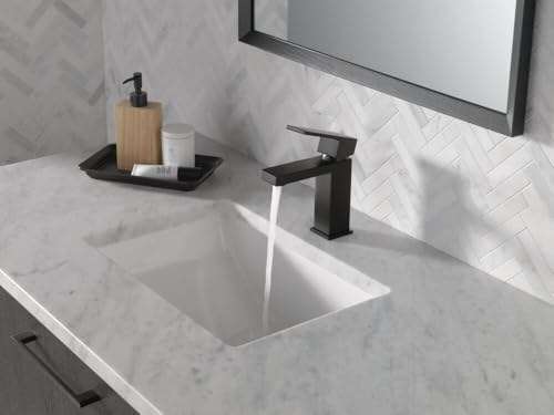 Delta Faucet 567LF-BLGPM-PP Modern Handle Lavatory Faucet Single Hole, Matte Black