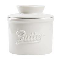 Ofitez du beurre frais et doux : ce beurrier français protège la fraîcheur et la douceur du beurre grâce à l'isolation eau-air. Il vous offre du beurre frais et tartinable à tout moment, même sans refroidissement Beau et pratique : cette cloche à beu...