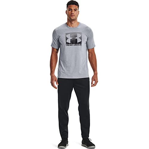 Foto von Under Armour Herren UA BOXED SPORTSTYLE, atmungsaktives Sportshirt, schnelltrocknendes Funktionsshirt mit loser Passform