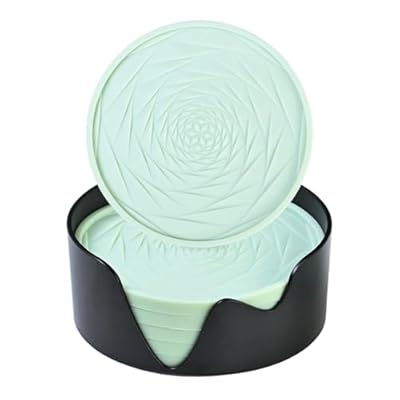 Kaiyzo Set de Posavasos de Silicona, 6 Posavasos Redondos con Aro Antidesbordamiento, Antideslizante Resistente al Calor, Base de Almacenamiento Incluida, Verde | Ya disponible en tu tienda friki favorita! En mundofriki.es! Kaiyzo Set de Posavasos de Silicona, 6 Posavasos Redondos con Aro Antidesbordamiento, Antideslizante Resistente al Calor, Base de Almacenamiento Incluida, Verde | Ya disponible en tu tienda friki favorita! En mundofriki.es!