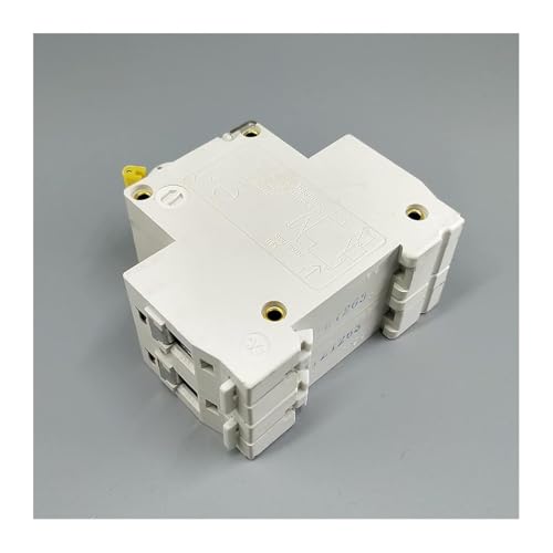 Evita cortocircuitos en paneles solares con el disyuntor MCB 2P 7