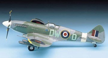 Spitfire MK.XIVC Academy 1/72 réplique historique haute précision AM12484