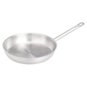 Amazon Basics 28 cm Stainless Steel Aluminium-Clad Frying Pan, Silver