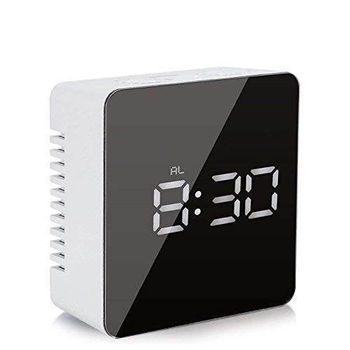 Patasen Numérique LED Réveil Réveil À Piles Horloge Température Lumières de Nuit pour Chambre Salon, Bureau, Voyage - Alimenté par Batterie et alimenté par USB(Square) Cover