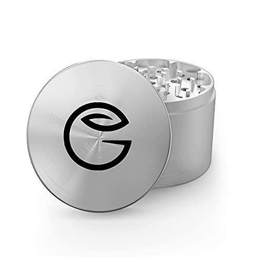 GrindNation Premium Grinder ø 63 mm | aluminio | 4 piezas | incluye bolsa y rasqueta | (logotipo plateado)