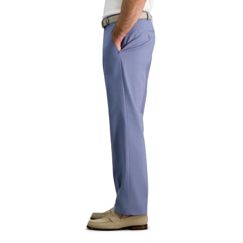 Image of Haggar Men's Classic Fit Premium No Iron Khaki Pant