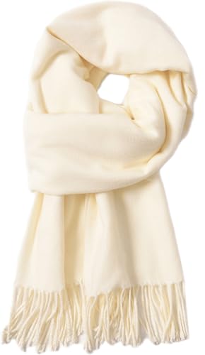 Cozy Up in Style with Our Soft, Luxurious Scarf