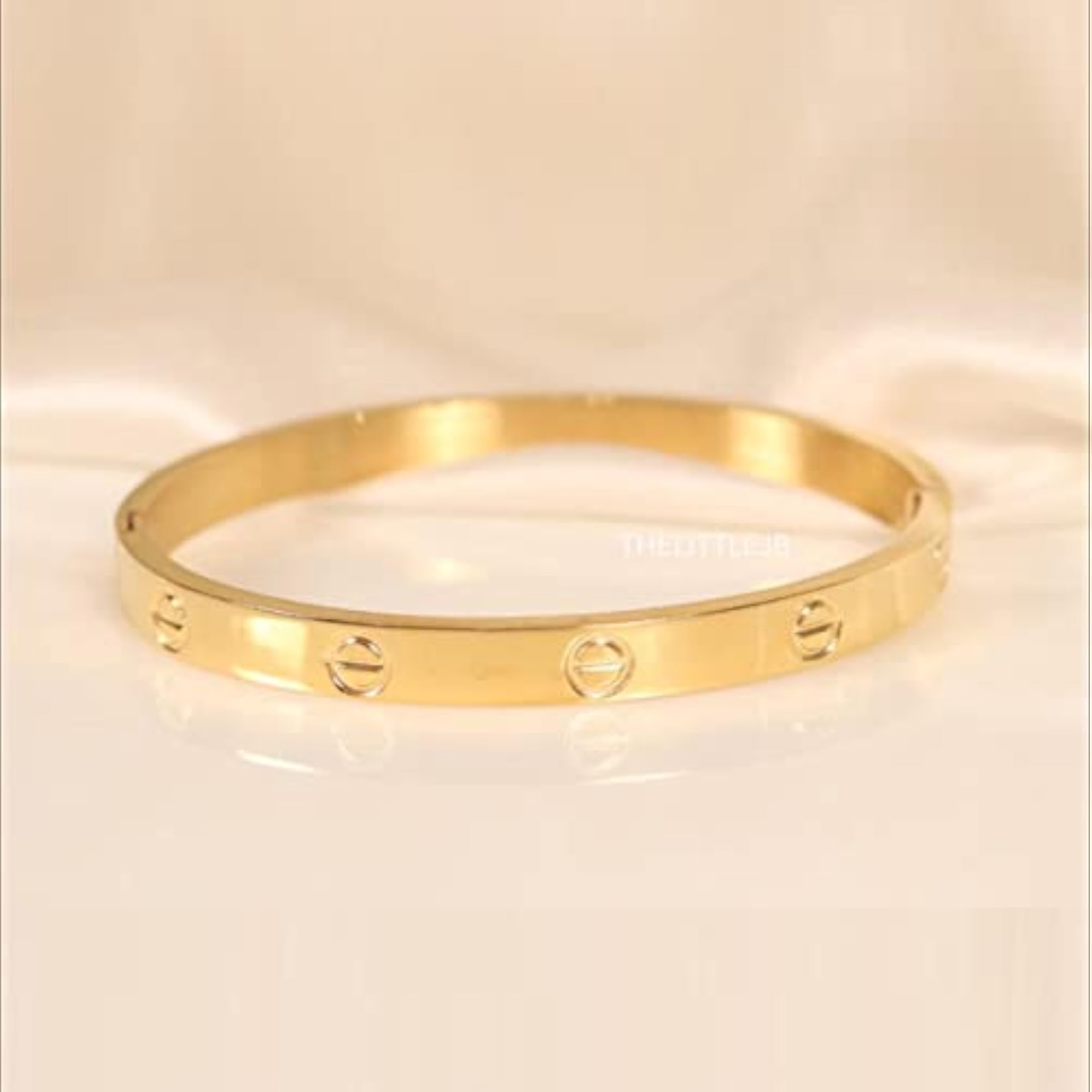 Contemporary Love Bracelet Plated in Gold