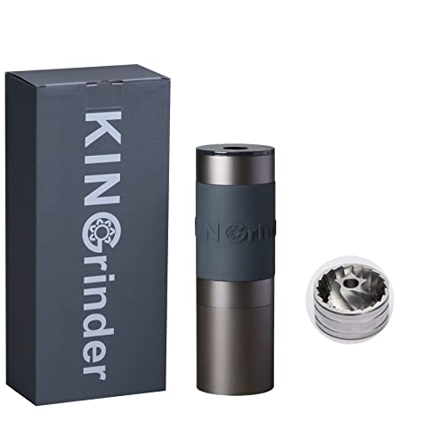 キングラインダーK0 手挽きコーヒーミル。容量は25 グラムで 内部粒度調整付き 均一性を維持するコニカルのステンレス鋼刃を使います