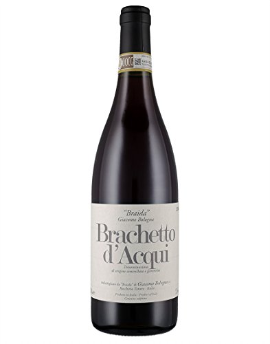 Colore rosso rubino chiaro con riflessi porpora, spuma vivace e perlage insistente. Profumo rigoglioso, fragrante e aromatico, netti i sentori di frutta rossa matura e rosa appassita