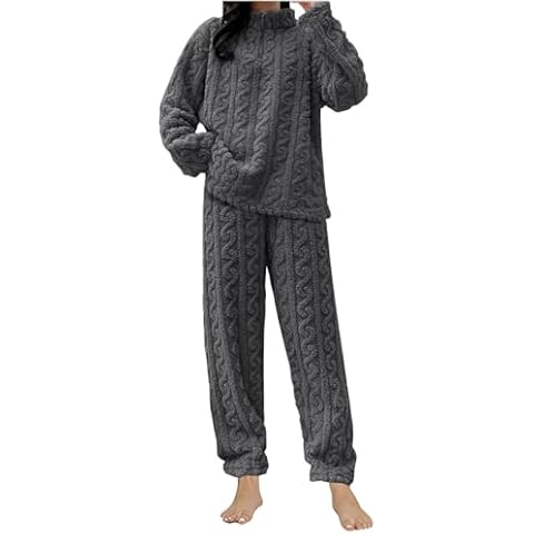 Womens Fluffy Fleece Pyjama Set Cover