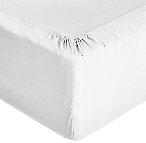 Amazon Basics Premium Microfibre Fitted Sheet -160 x 200 x 30 cm, Bright White - Image 3