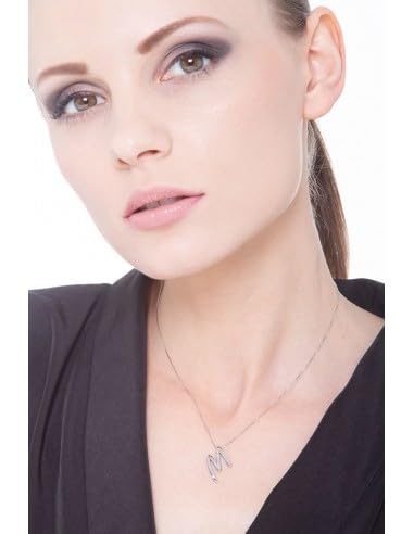 Collana lettera M in oro bianco 18k con diamante